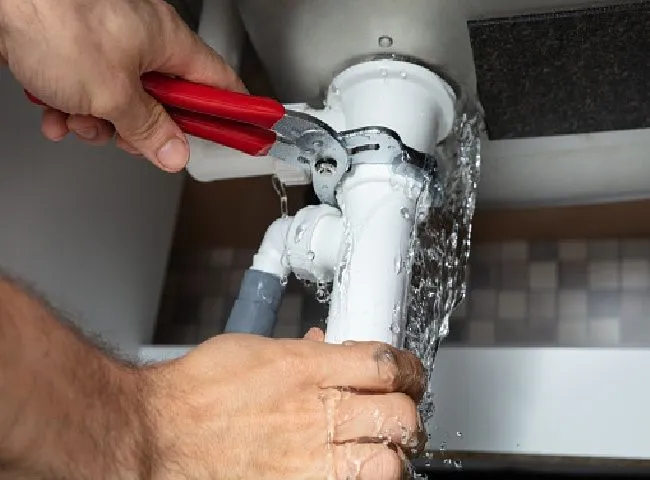 Cách sửa vòi nước nhựa bị rò rỉ nhanh chóng đơn giản tại nhà