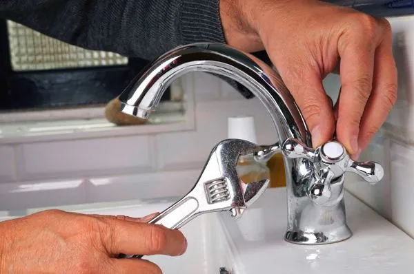 Cách thay vòi nước bồn rửa chén từ A-Z | Lưu ý sử dụng