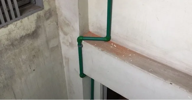 Đi lại đường ống nước mới bằng cách đi nổi (Nguồn: sưu tầm)