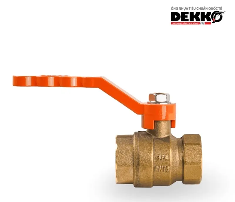 Van khóa nước bằng đồng có độ bền cao hơn so với van bằng nhựa