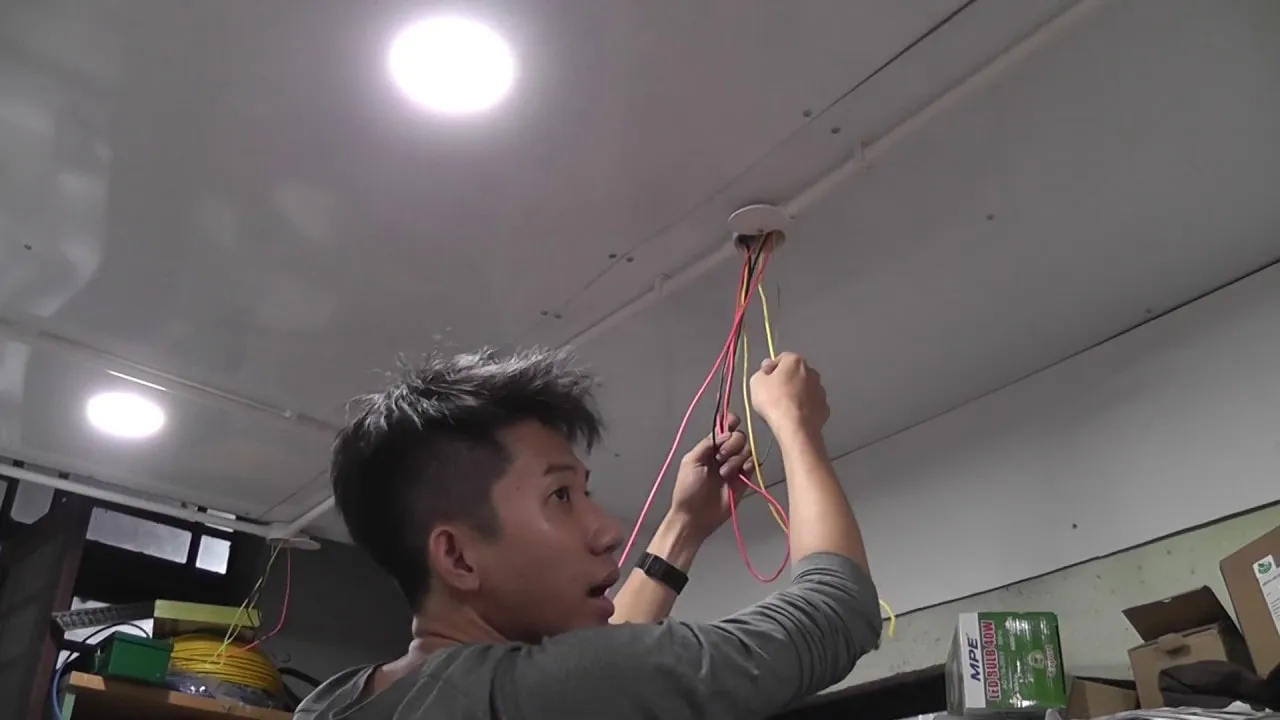 Đi dây điện nổi đẹp, an toàn (Nguồn: sưu tầm)