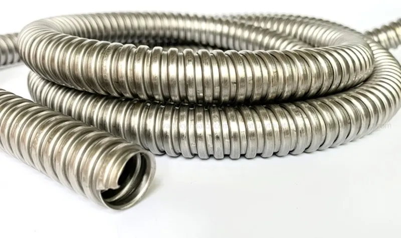Ống ruột gà lõi thép bọc inox 304 hoạt động tốt ở nhiệt độ từ -25°C đến 150°C