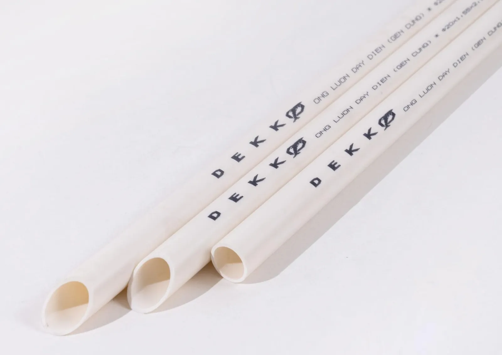 Ống nhựa cứng luồn dây điện (ống gen điện PVC)